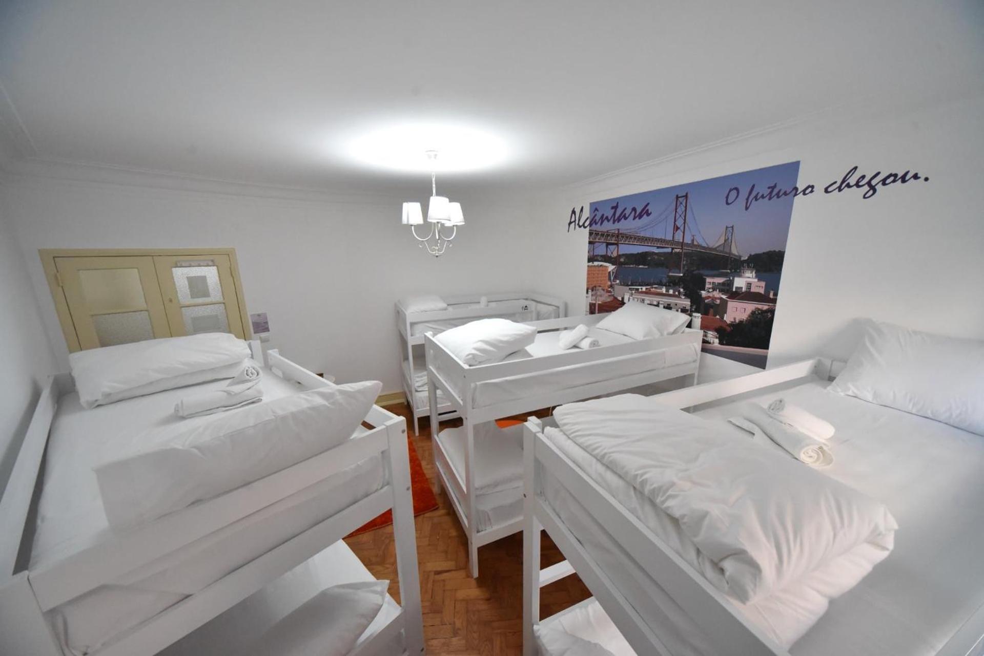 Hostel Brothers Place Lisbon